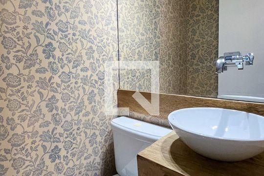 Lavabo de apartamento para alugar com 2 quartos, 74m² em Vila Uberabinha, São Paulo