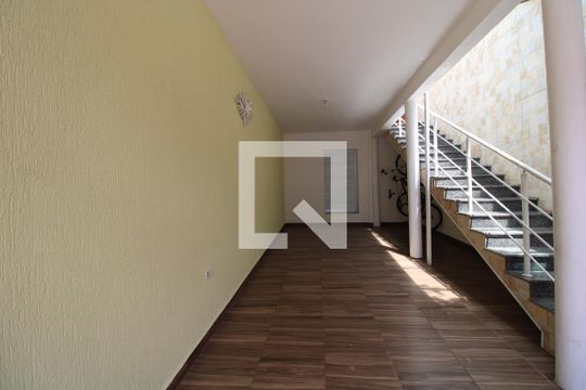 Garagem de casa à venda com 3 quartos, 120m² em Jardim Umuarama, São Paulo