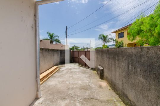 Garagem de apartamento para alugar com 2 quartos, 75m² em Campeche, Florianópolis