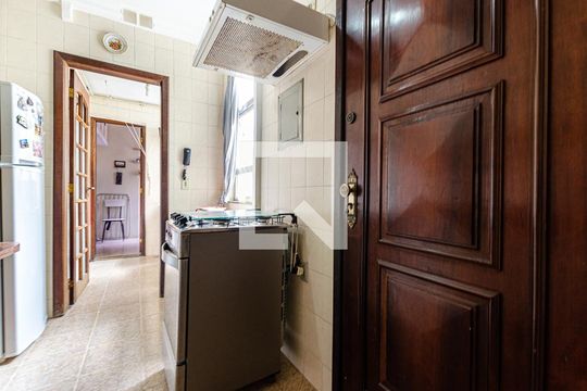 Cozinha de apartamento à venda com 3 quartos, 97m² em Icaraí, Niterói