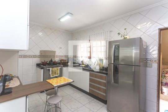 Cozinha de casa para alugar com 3 quartos, 360m² em Nova Petrópolis, São Bernardo do Campo