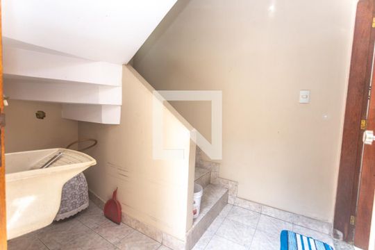 Área de serviço de casa para alugar com 3 quartos, 360m² em Nova Petrópolis, São Bernardo do Campo