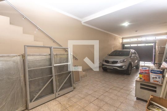Garagem de casa para alugar com 3 quartos, 360m² em Nova Petrópolis, São Bernardo do Campo