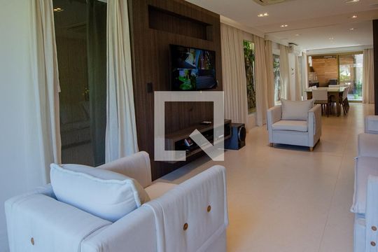 Sala de casa à venda com 4 quartos, 234m² em Recreio dos Bandeirantes, Rio de Janeiro