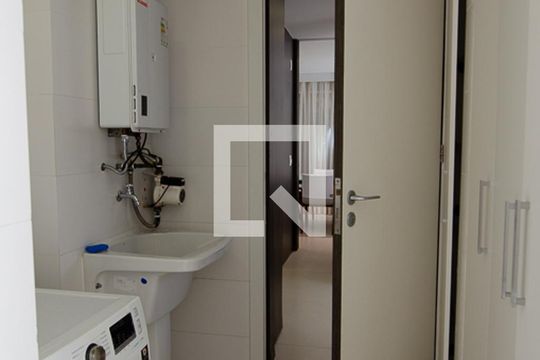 Área de serviço de casa para alugar com 4 quartos, 234m² em Recreio dos Bandeirantes, Rio de Janeiro