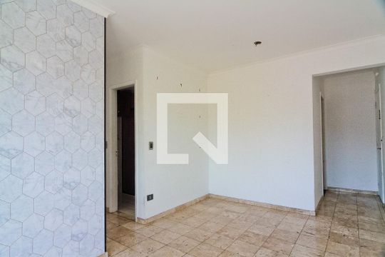 Sala de apartamento à venda com 3 quartos, 58m² em Vila Pereira Barreto, São Paulo