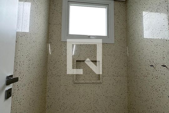 Banheiro da Suíte 1 de apartamento à venda com 3 quartos, 135m² em Morro do Espelho, São Leopoldo