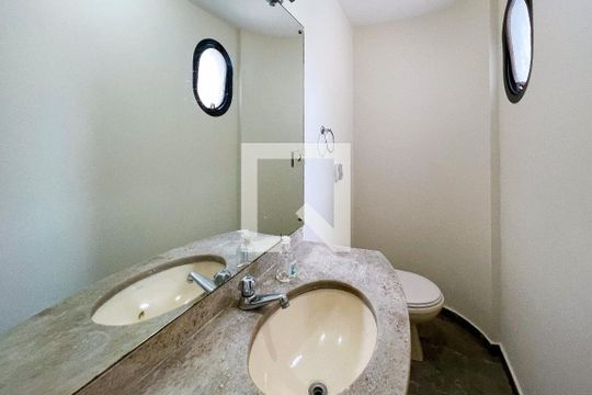 Lavabo de apartamento para alugar com 1 quarto, 75m² em Itaim Bibi, São Paulo