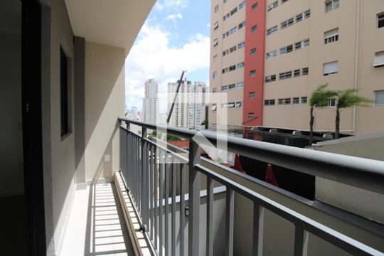 Varanda  de kitnet/studio para alugar com 1 quarto, 24m² em Perdizes, São Paulo