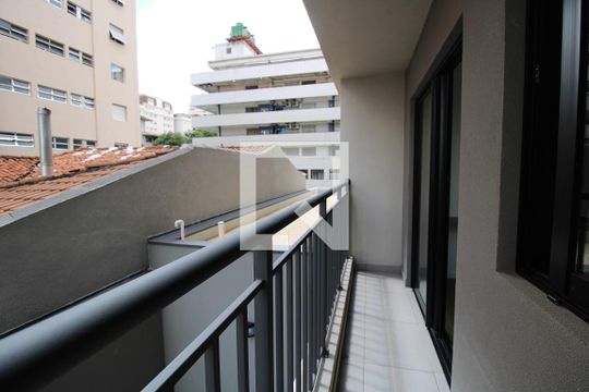 Varanda  de kitnet/studio para alugar com 1 quarto, 24m² em Perdizes, São Paulo