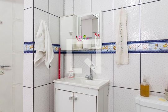 Banheiro da Suíte de casa para alugar com 4 quartos, 250m² em Jardim Esmeralda, São Paulo