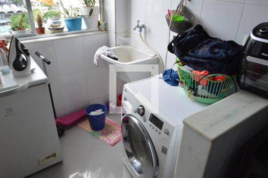 Área de Serviço de apartamento para alugar com 3 quartos, 86m² em Tanque, Rio de Janeiro