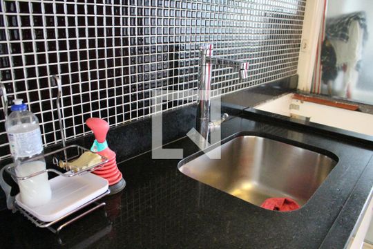 Cozinha de apartamento para alugar com 3 quartos, 73m² em Nossa Senhora do O, São Paulo