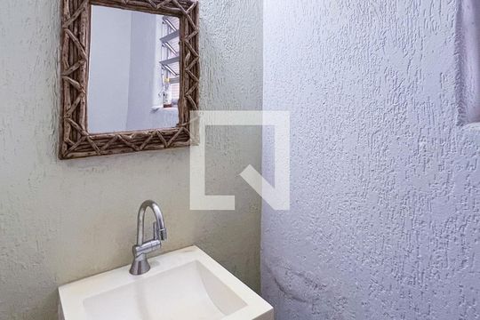 Lavabo de casa à venda com 3 quartos, 300m² em Indianópolis, São Paulo