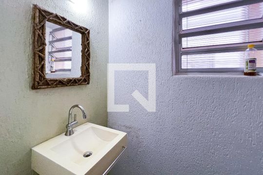 Lavabo de casa à venda com 3 quartos, 300m² em Indianópolis, São Paulo