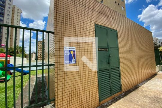 Placa de apartamento para alugar com 2 quartos, 102m² em Águas Claras, Brasília