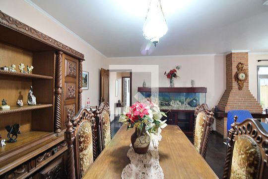 Sala  de casa à venda com 4 quartos, 242m² em Jordanópolis, São Bernardo do Campo