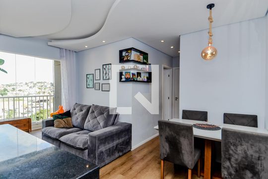 Apartamento para alugar com 2 quartos, 55m² em Vila Galvão, Guarulhos