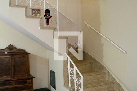 Sala de casa à venda com 2 quartos, 110m² em Vila Pauliceia, São Paulo