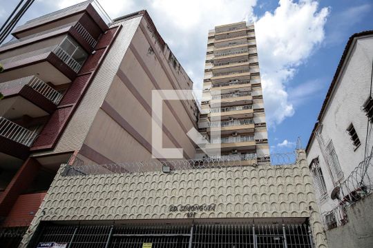 Fachada de apartamento à venda com 2 quartos, 90m² em Lins de Vasconcelos, Rio de Janeiro