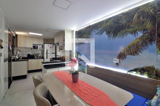 Cozinha de casa à venda com 2 quartos, 90m² em Vila Metalúrgica, Santo André