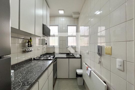 Cozinha de apartamento à venda com 1 quarto, 45m² em Barra Funda, São Paulo