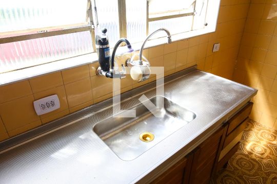Cozinha de casa para alugar com 3 quartos, 124m² em Jardim Santo Antônio, Santo André