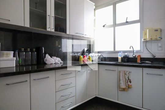 Cozinha de apartamento para alugar com 3 quartos, 109m² em Gutierrez, Belo Horizonte