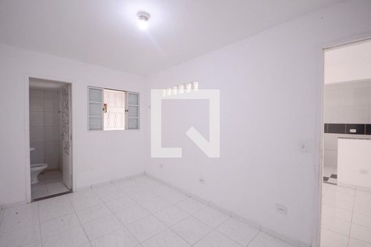Quarto de kitnet/studio para alugar com 1 quarto, 40m² em Vila Brasilina, São Paulo