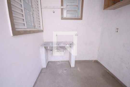 Área de Serviço de kitnet/studio para alugar com 1 quarto, 40m² em Vila Brasilina, São Paulo