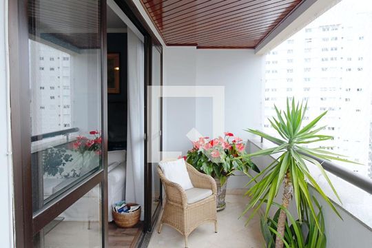 Varanda da Sala de apartamento à venda com 3 quartos, 100m² em Vila Andrade, São Paulo
