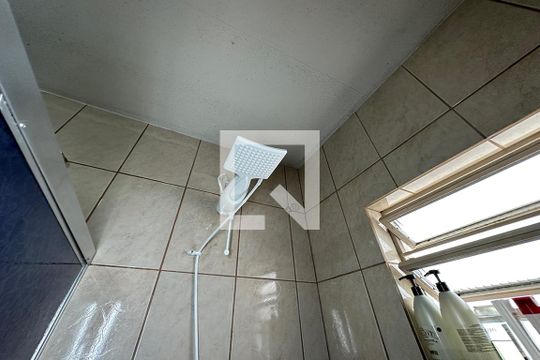 Chuveiro do Banheiro Social de casa à venda com 4 quartos, 210m² em Boa Vista, Novo Hamburgo