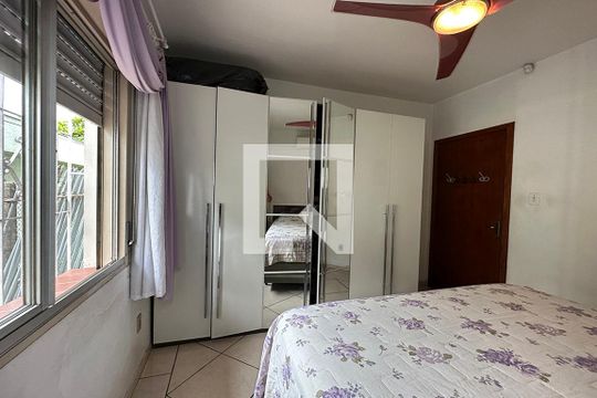 Quarto 1 - Suíte de casa à venda com 4 quartos, 210m² em Boa Vista, Novo Hamburgo