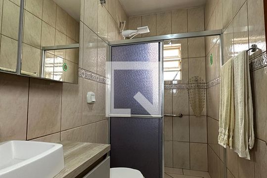Banheiro Social de casa à venda com 4 quartos, 210m² em Boa Vista, Novo Hamburgo