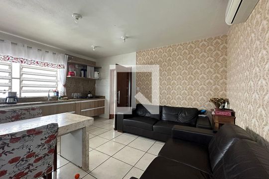Casa à venda com 4 quartos, 210m² em Boa Vista, Novo Hamburgo