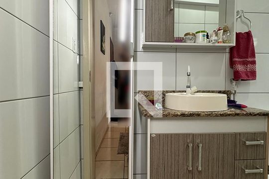 Baheiro da Suíte de casa à venda com 4 quartos, 210m² em Boa Vista, Novo Hamburgo