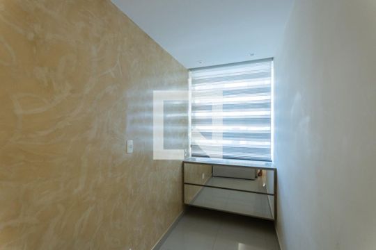Sala de apartamento para alugar com 2 quartos, 77m² em Tijuca, Rio de Janeiro