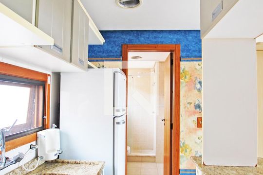 Cozinha de apartamento à venda com 1 quarto, 45m² em Cidade Baixa, Porto Alegre