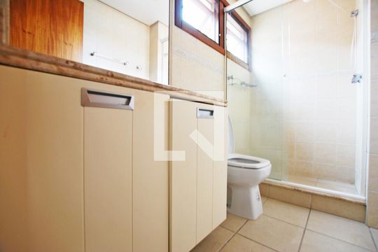 Banheiro de apartamento à venda com 1 quarto, 45m² em Cidade Baixa, Porto Alegre