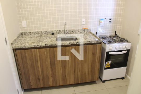 Área comum de kitnet/studio para alugar com 1 quarto, 28m² em Água Branca, São Paulo