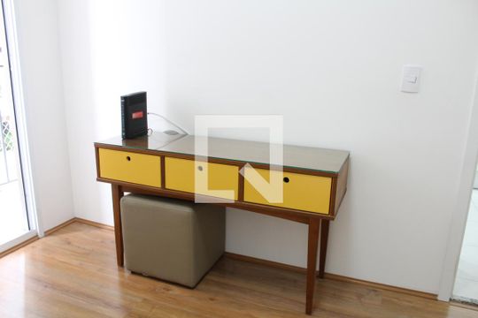 Quarto de kitnet/studio para alugar com 1 quarto, 28m² em Água Branca, São Paulo