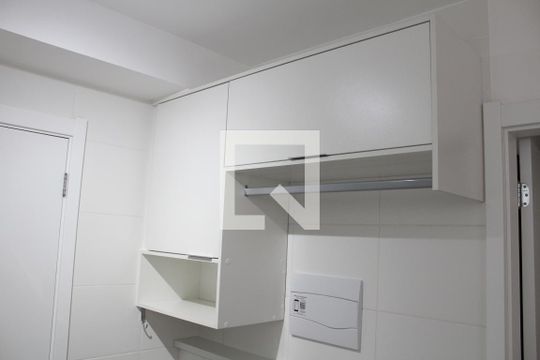Cozinha/sala de kitnet/studio para alugar com 1 quarto, 28m² em Água Branca, São Paulo