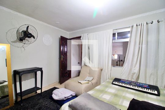 Suíte 2 de casa à venda com 4 quartos, 220m² em Vila Curuçá, Santo André