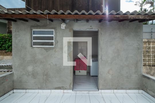 Área de Serviço de casa para alugar com 3 quartos, 380m² em Menino Deus, Porto Alegre