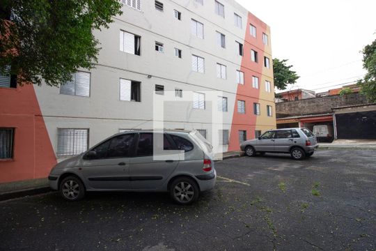 Estacionamento de apartamento para alugar com 2 quartos, 48m² em Conjunto Residencial José Bonifácio, São Paulo