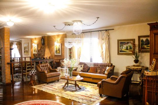 Casa à venda com 3 quartos, 761m² em Osvaldo Cruz, São Caetano do Sul