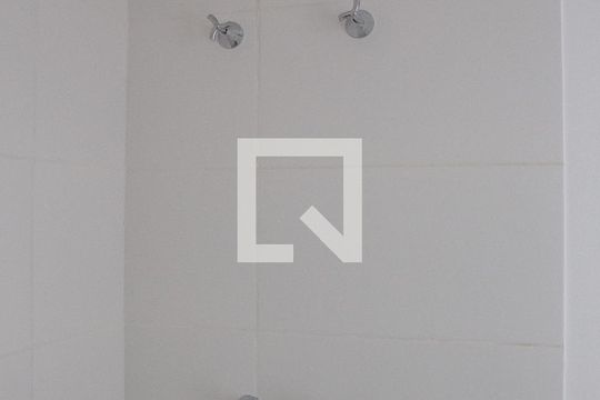 Banheiro de kitnet/studio à venda com 1 quarto, 29m² em Perdizes, São Paulo