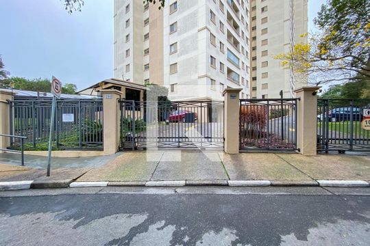 Fachada do Condomínio de apartamento à venda com 3 quartos, 67m² em Vila Isa, São Paulo