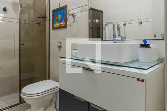 Banheiro de apartamento à venda com 3 quartos, 100m² em Penha Circular, Rio de Janeiro