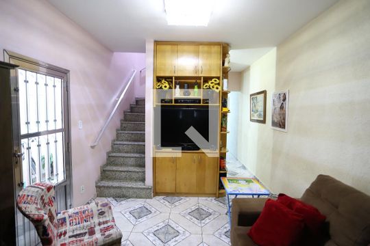 Sala de casa à venda com 3 quartos, 80m² em Vila Paranagua, São Paulo